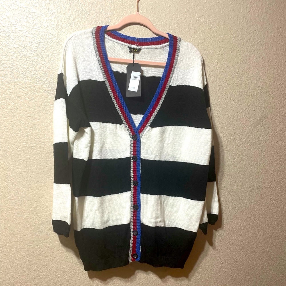 Vneck cardigan sweater Robin Kadin new with tag red white silver rugby pattern